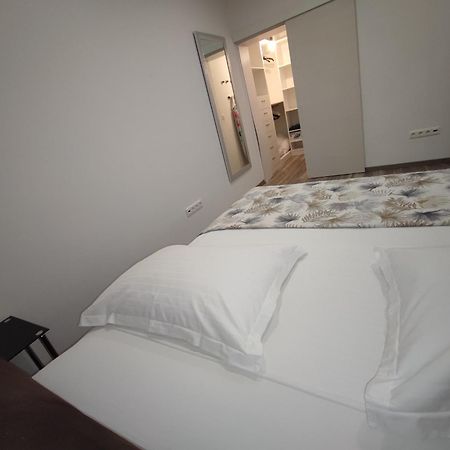 Apartment Soric Trogir Exterior photo