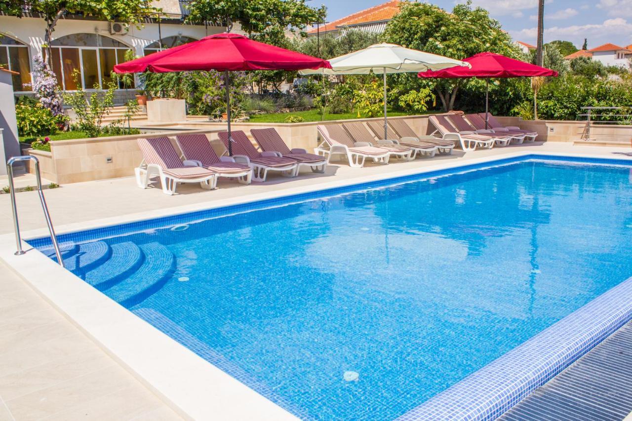 Apartment Soric Trogir Exterior photo