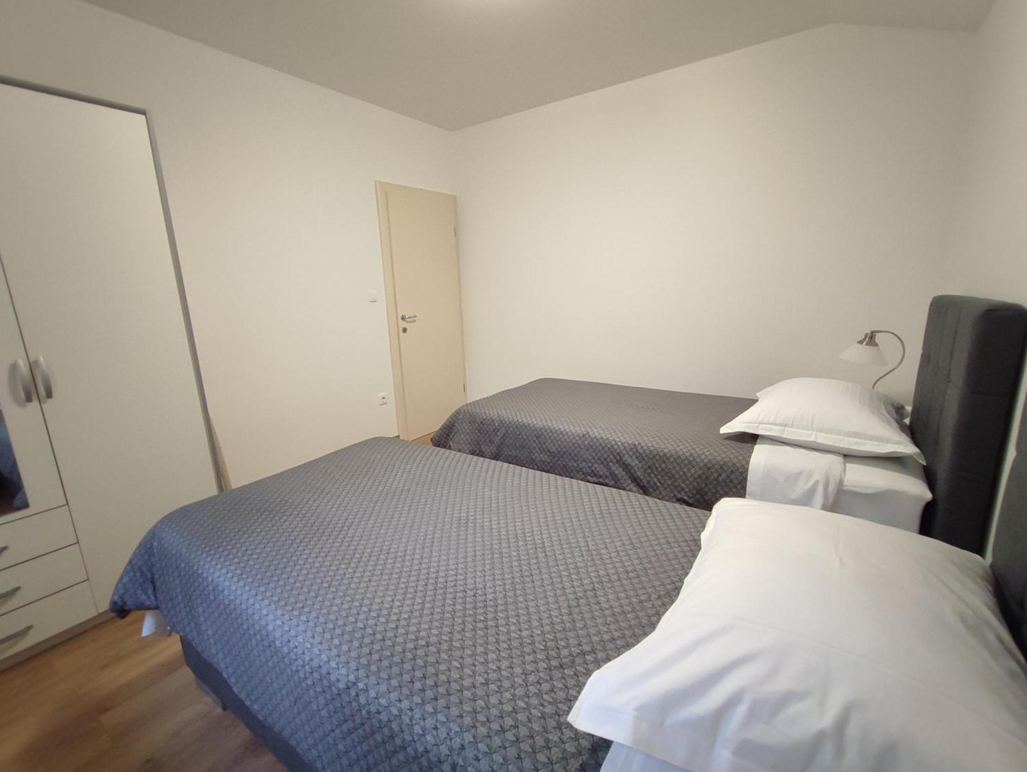 Apartment Soric Trogir Exterior photo